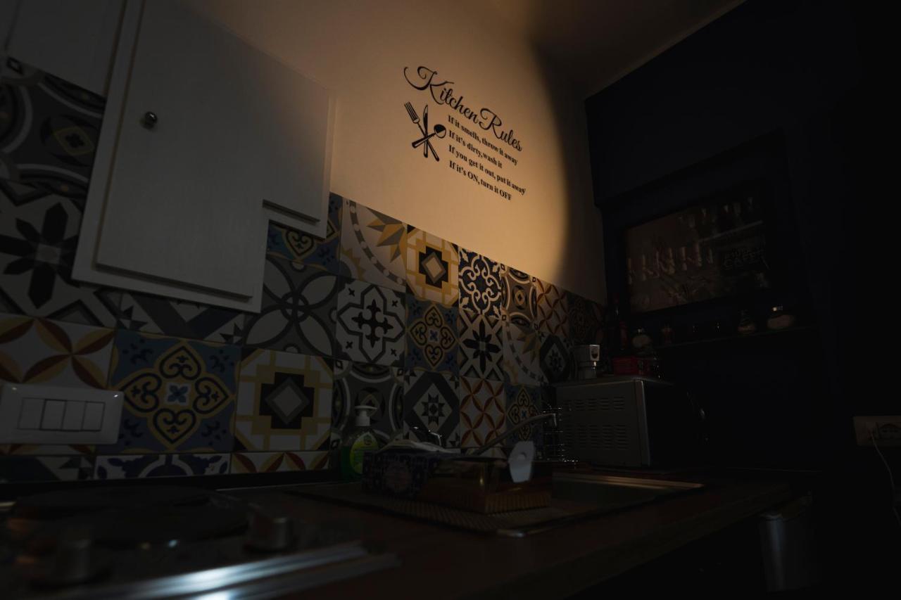 Donna Chiara Holiday House - Toledo Napels Buitenkant foto
