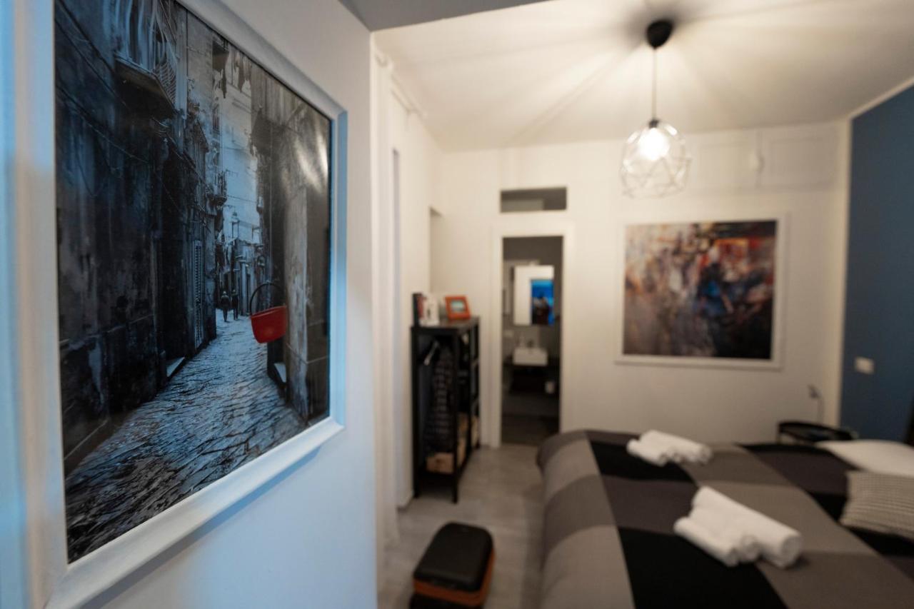 Donna Chiara Holiday House - Toledo Napels Buitenkant foto
