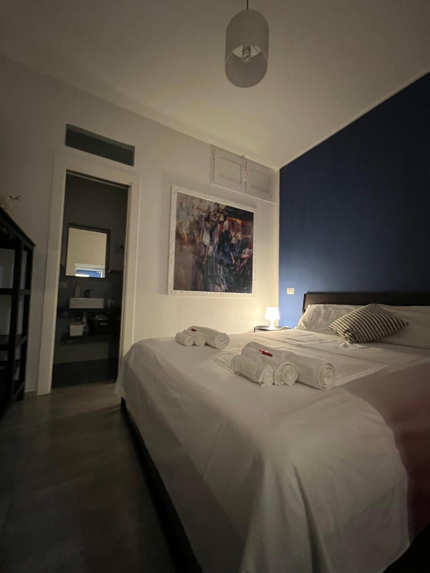 Donna Chiara Holiday House - Toledo Napels Buitenkant foto